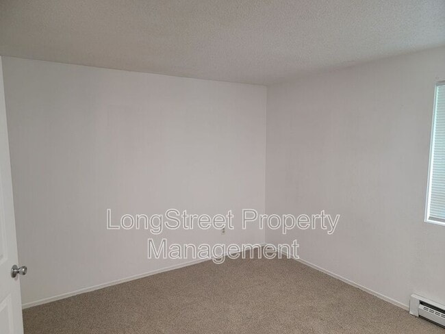 Building Photo - 3151 N Shore Dr SE
