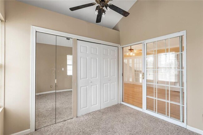 Building Photo - 131 Arrowood Ln