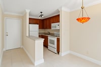 Building Photo - 2-Bed, 2-Bath Corner unit, Best location!
