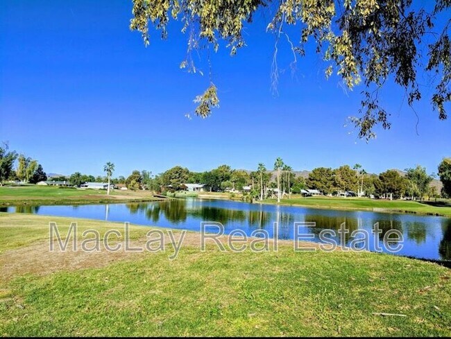 Building Photo - 5001 E Mesquite Wood Ct