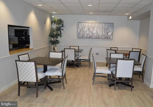 Building Photo - 3310 N Leisure World Blvd