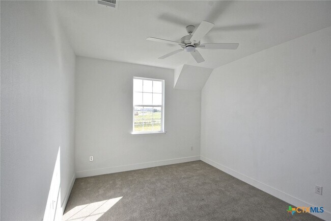Building Photo - 421 Constance Dr