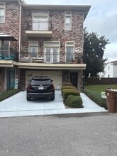 Building Photo - 21 Oak Alley Ln