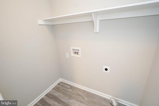 Building Photo - 2005 S Old Mill Dr