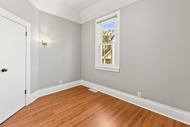 Building Photo - 3940 Arbor