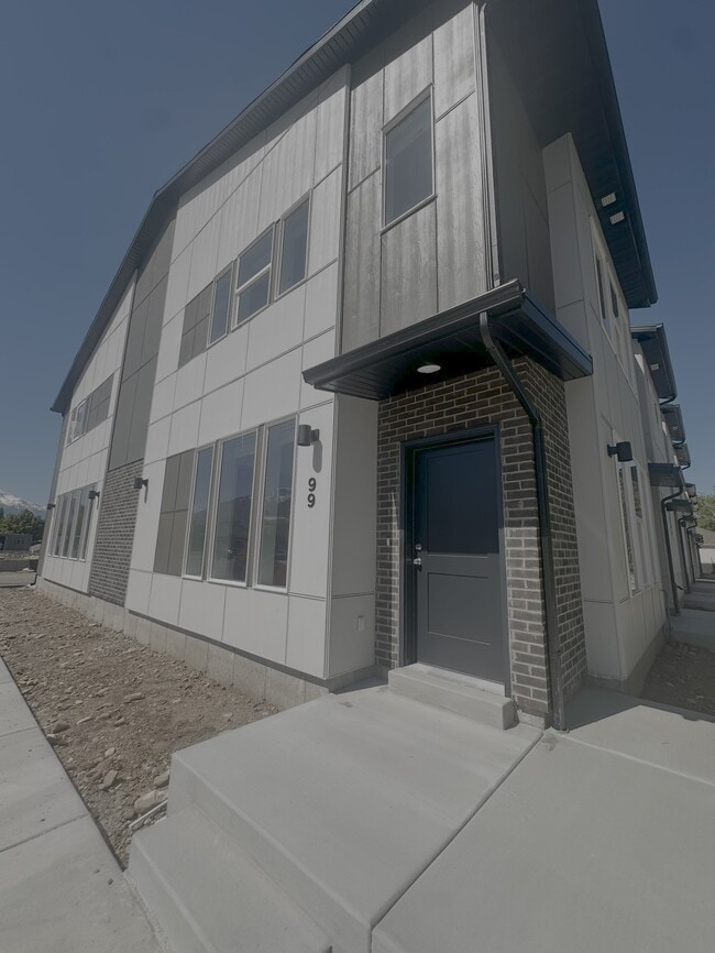 Building Photo - Springville TH 61