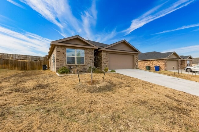 Building Photo - 1733 Dryden Ave