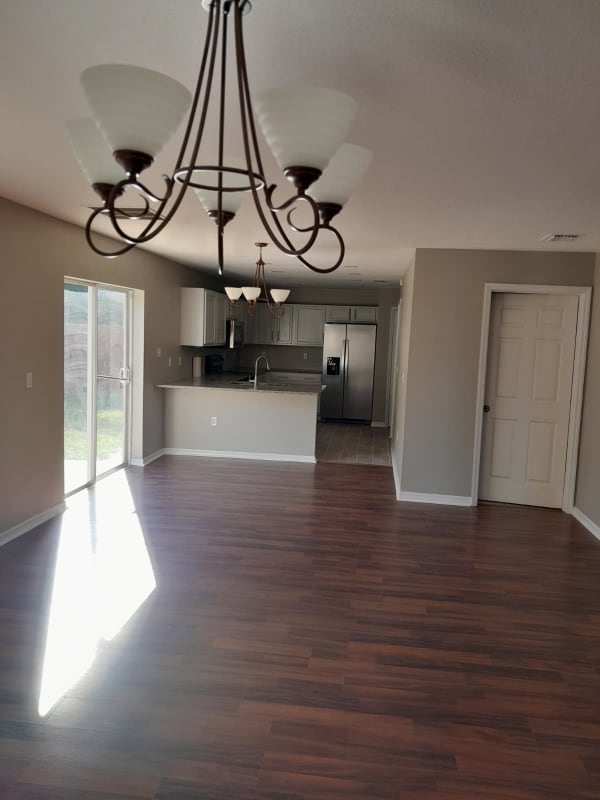 Building Photo - 15060 SW 39th Cir