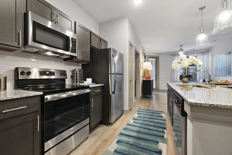 Dominion at Mercer Crossing 11771 Mira Lago Blvd Farmers Branch TX