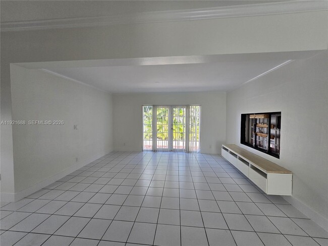 Building Photo - 8105 SW 17th Terrace