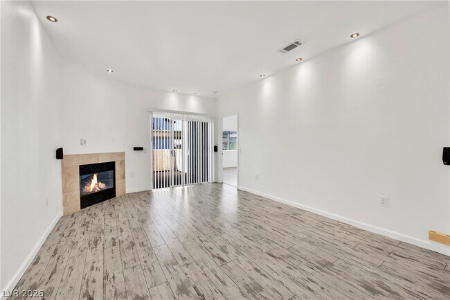 Building Photo - 8725 W Flamingo Rd