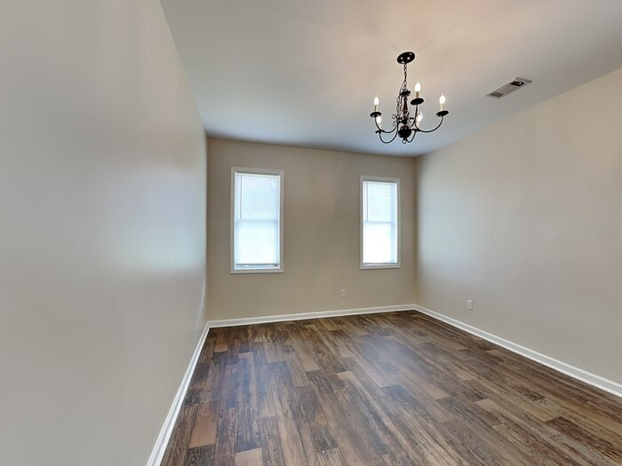 Building Photo - 2609 Bluestone Dr SW