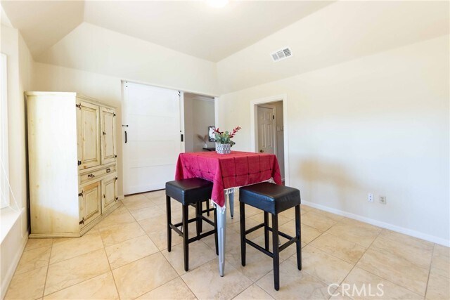 Building Photo - 38900 Ave Arriba