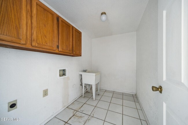 Building Photo - 11648 Lake Erie Dr