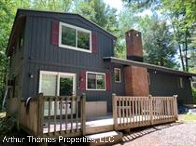 3 br, 2 bath House - 32 St Moritz Street - 3 br, 2 bath House - 32  St Moritz Street