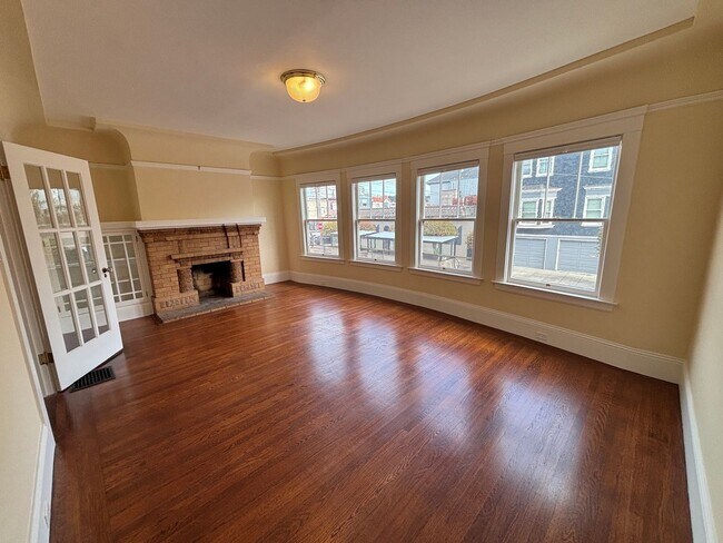 Building Photo - 311-315-315 19th Ave