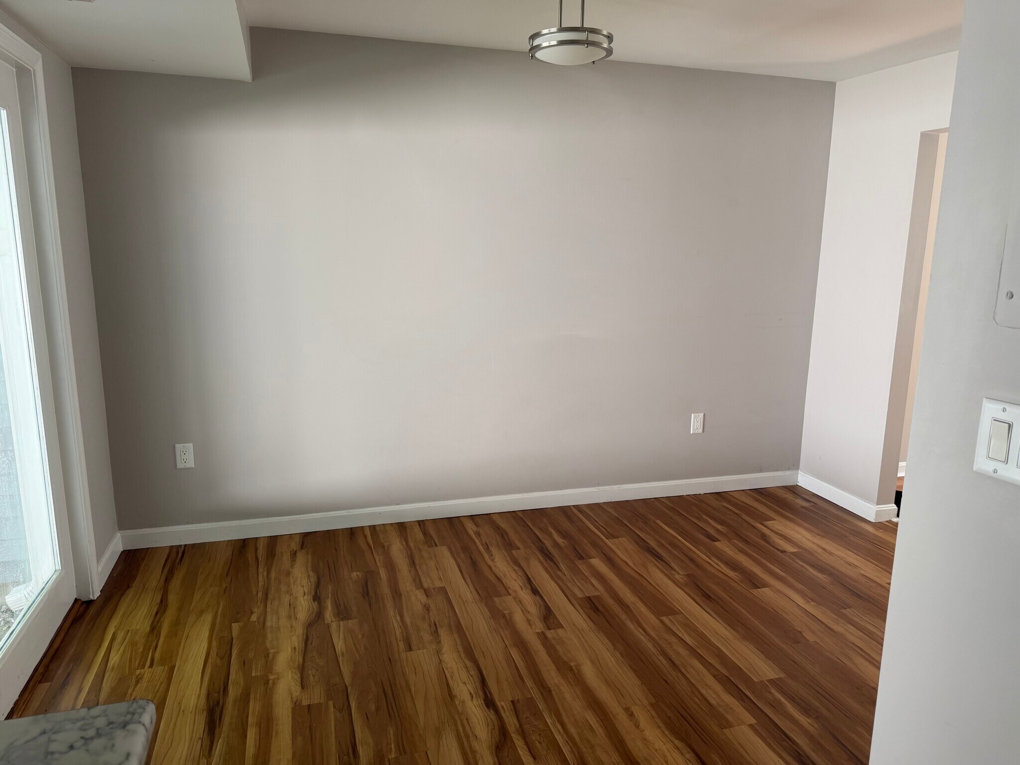 Building Photo - 51 Birchwood Dr
