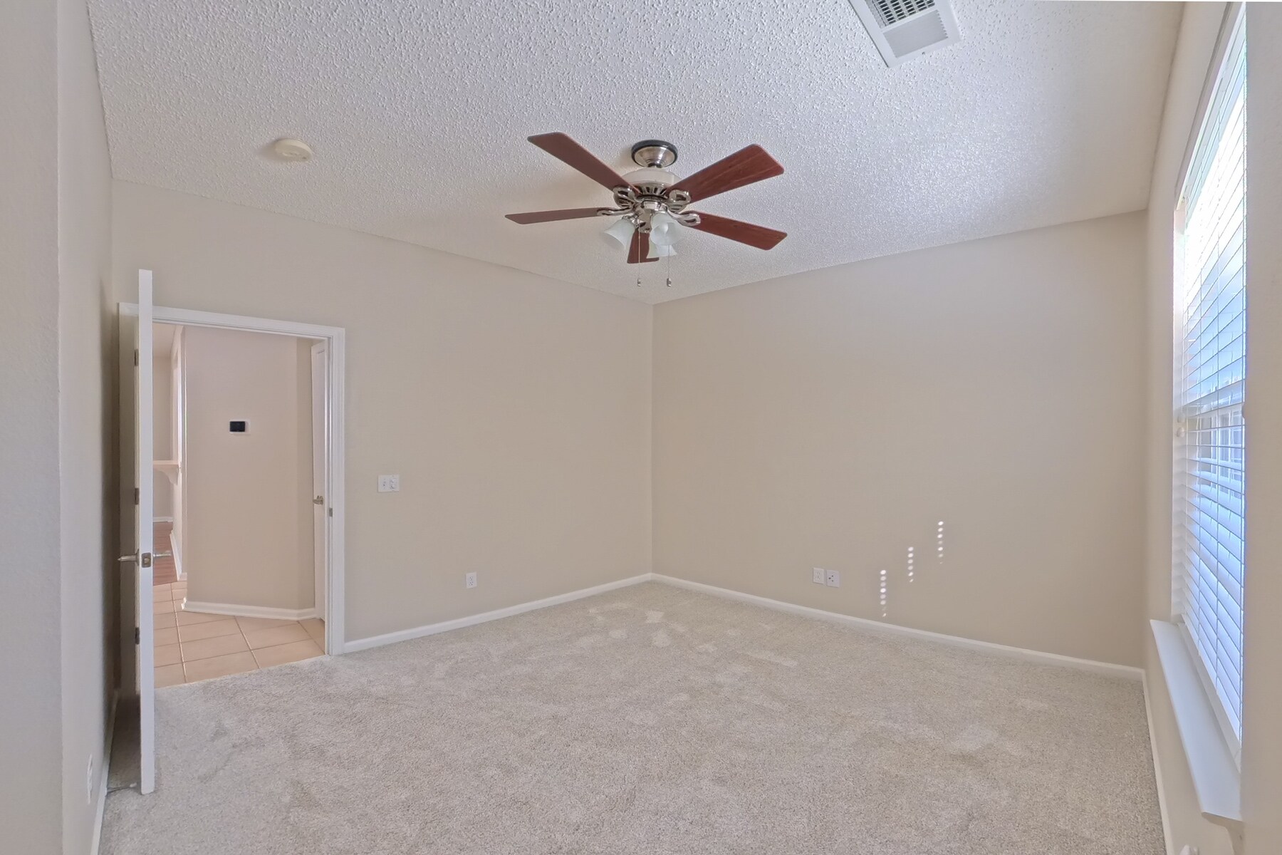 Building Photo - 149 Landing Ln