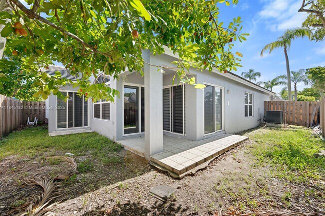 Building Photo - 12340 SW 144th Terrace