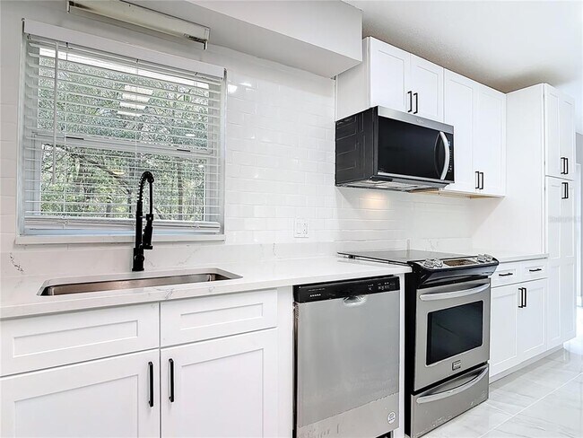 Building Photo - 31440 Prestwick Ave