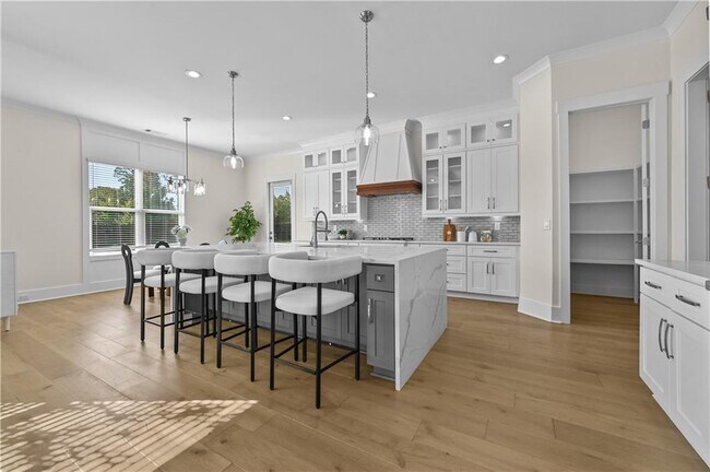 Building Photo - 3488 Hamilton Mill Rd