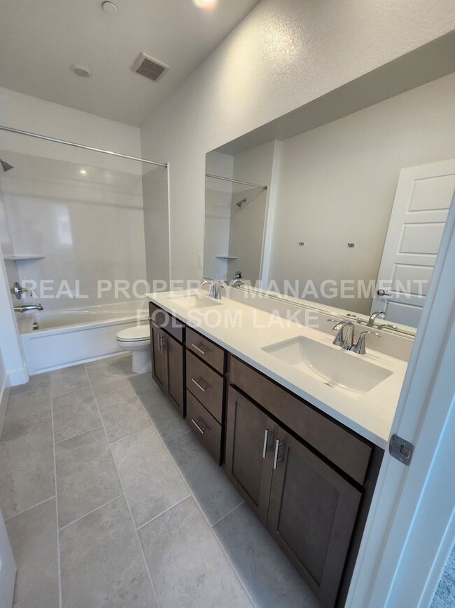Building Photo - Coming Soon!! 3 Bedroom 2.5 bath corner lo...