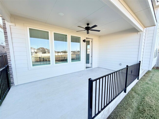 Building Photo - 604 Palatino Bend