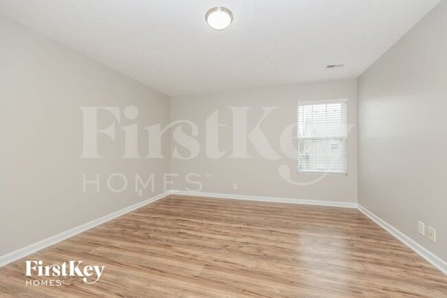 Building Photo - 1425 Westview Dr