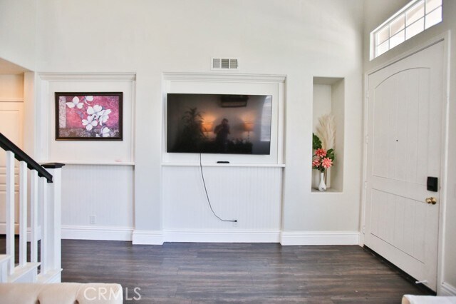 Building Photo - 5326 Charlotta Dr