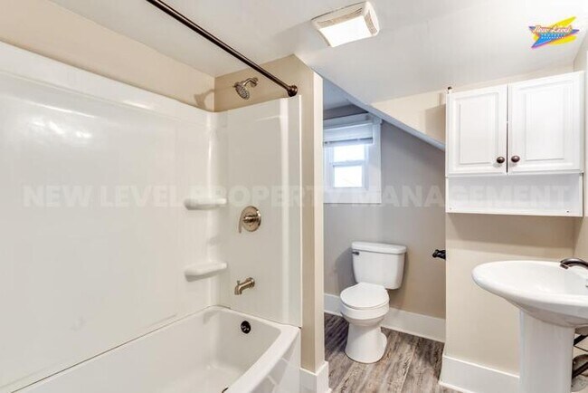 Building Photo - 350 N Holyoke Pl