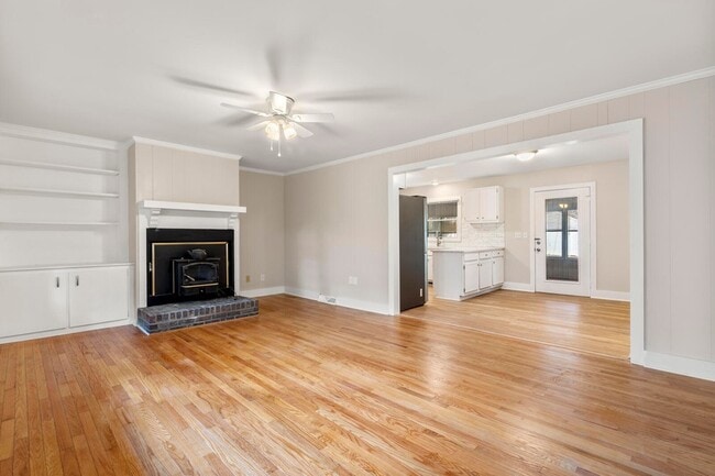 Building Photo - 298 Summerset Ln