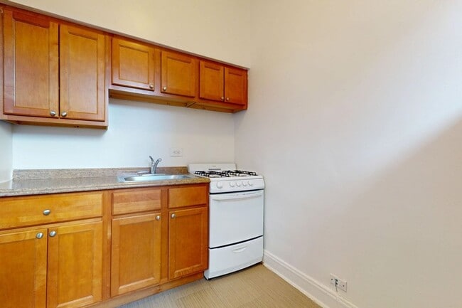 Floorplan - 5528-5532 S. Everett Avenue