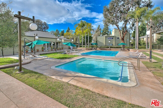 Building Photo - 4822 Hollow Corner Rd