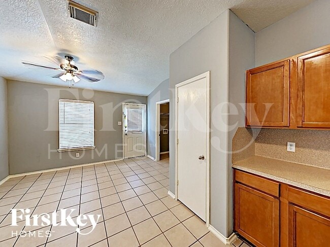 Building Photo - 20735 Dewberry Creek Ln