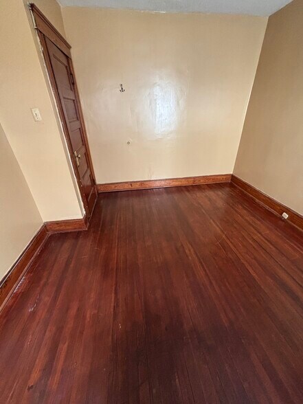 Building Photo - 33 Brooklawn St