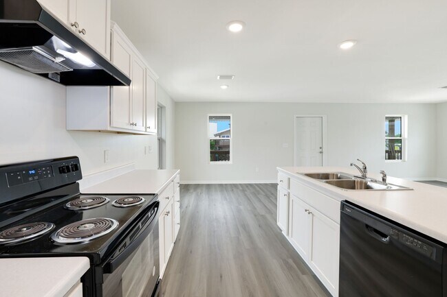 Building Photo - Goodland