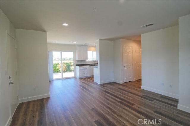 Building Photo - 34619 Pinewood Ct