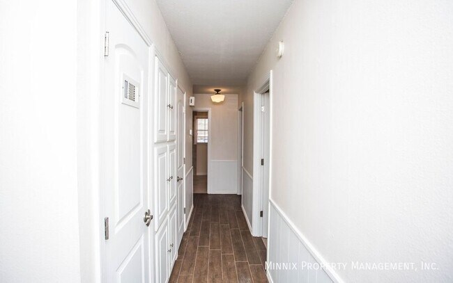 Building Photo - 6309 Nashville Dr