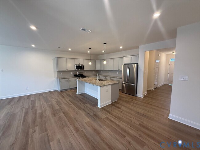 Building Photo - 10873 Farmstead Ml Ln