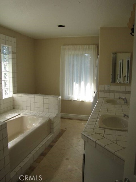 Building Photo - 31732 Via Coyote