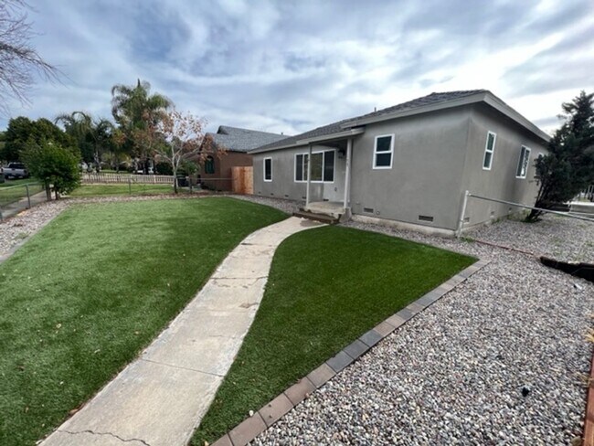 Primary Photo - West 10th Escondido Triplex