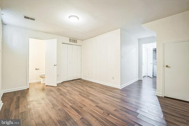 Building Photo - 10819 Campaign Ct