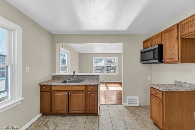 Building Photo - 12004 Mortimer Ave