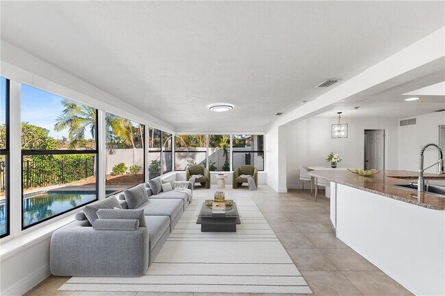 Building Photo - 1455 54th Ave NE