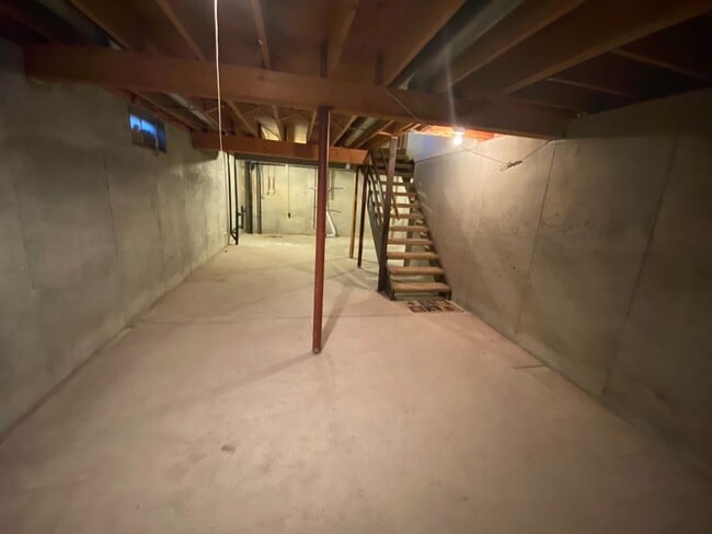 Building Photo - 3053 Wedge Ct