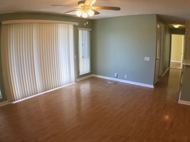 Building Photo - 271NKH