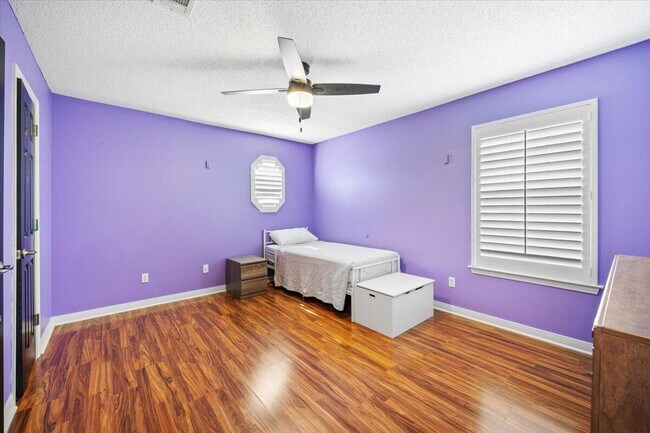 Building Photo - 1805 Brooke Beach Dr