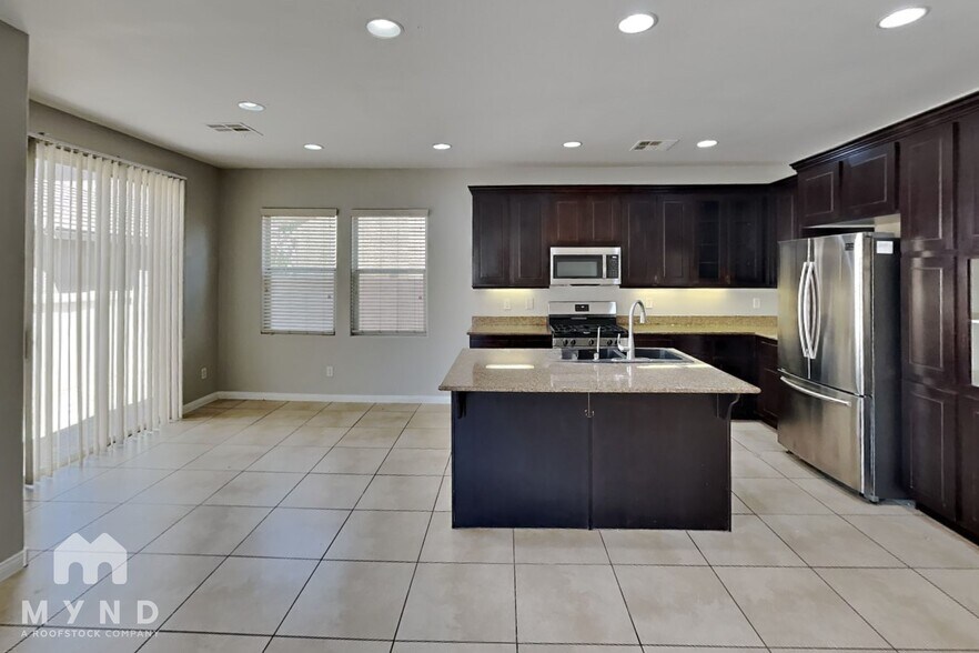 Building Photo - 6686 Cloverstone Ct