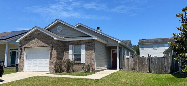 Primary Photo - 3/2 Single Family House