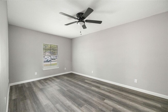 Building Photo - 6327 Mardale Dr